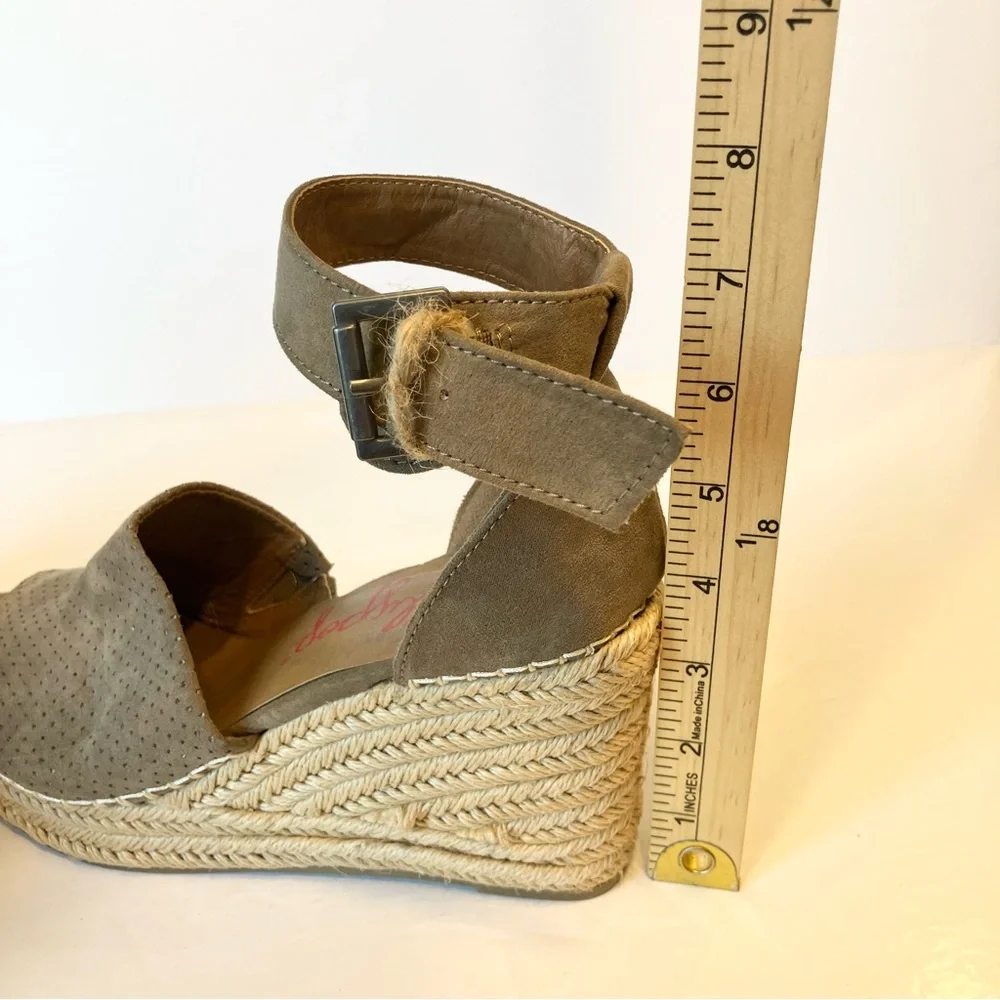 Jellypop Size‎ 7 M Fit Espadrille Wedge Taupe Ankle Strap Buckle Women Open Toe